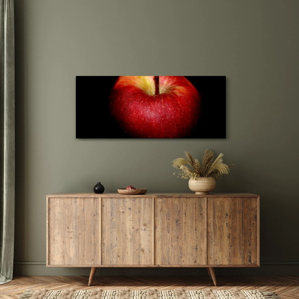 Az alma képe és a fekete háttér (120x50 cm)