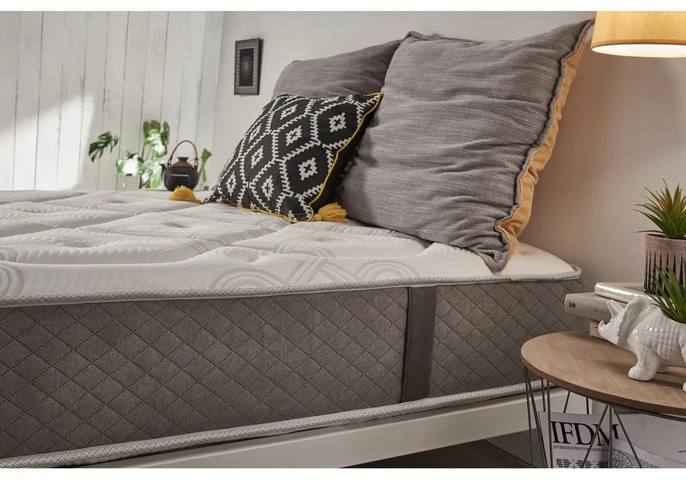 Kemény-közepes keménységű kétoldalas hab matrac 80x200 cm Platinum Classic – Moonia