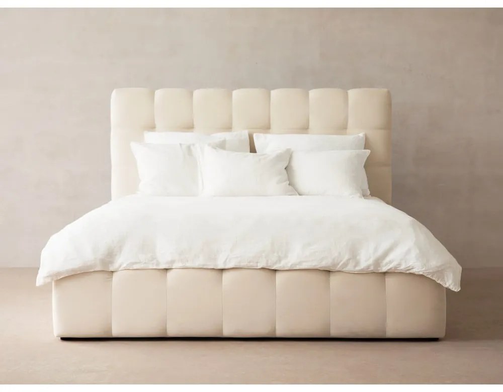 Bézs kárpitozott franciaágy tárolóhellyel, ágyráccsal 140x200 cm Bali – Cosmopolitan Design