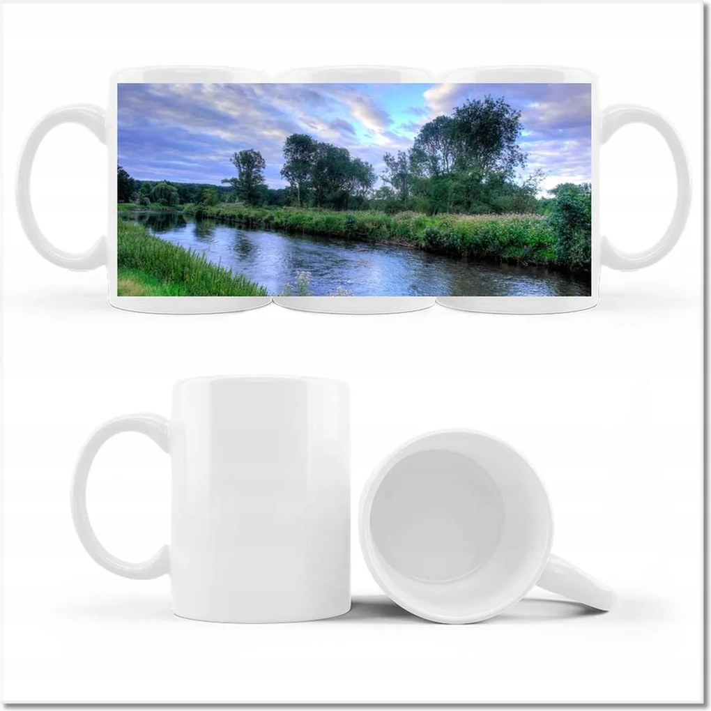 Fotó bögre Folyó este a fák és rétek között