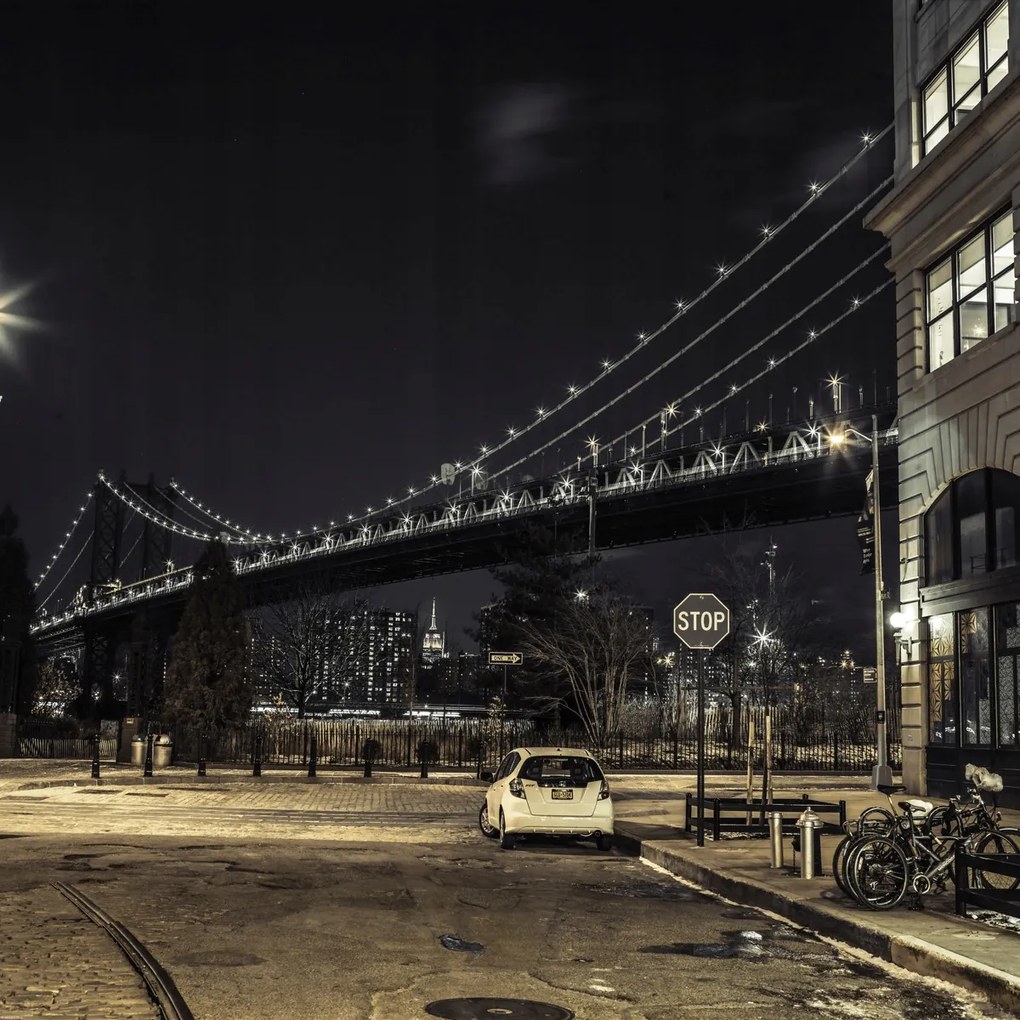 Poszter 80x80cm Esti kilátás a Manhattan hídra az utcáról, Assaf Frank
