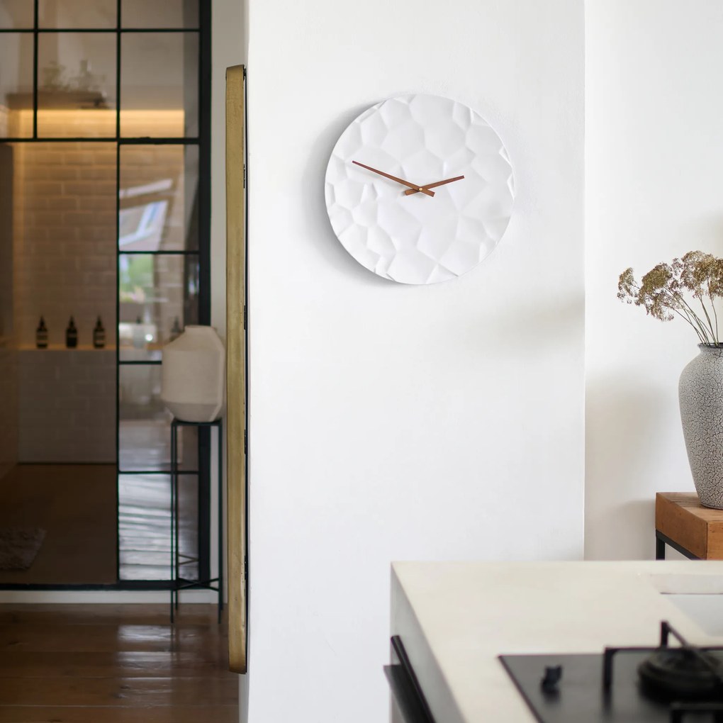 ODLITO Beton falióra Holdkráter – fehér – 50 cm – barna mutatók