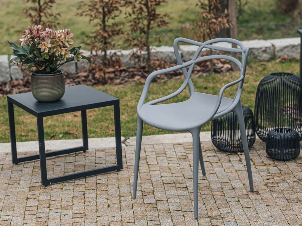 4 db világosszürke KATO műanyag szék készlet