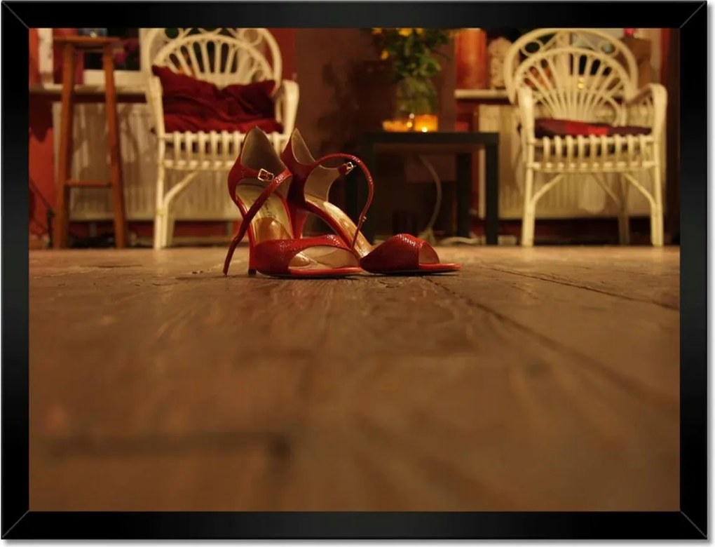 Poszterek keretben 40x30 Jó kiugrani a magassarkúból