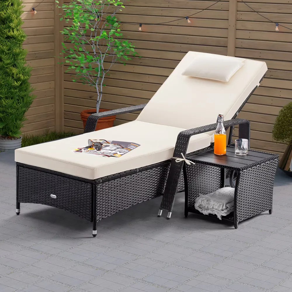 Deuba Vedis polyrattan asztalka 45x45x40 cm - fekete