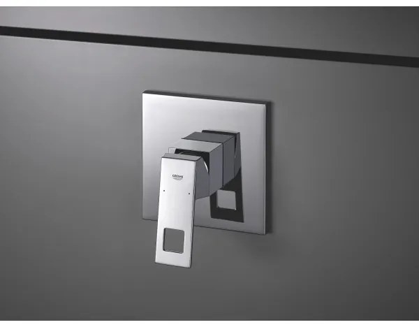GROHE 24061000 - EUROCUBE zuhanycsaptelep, fényes króm