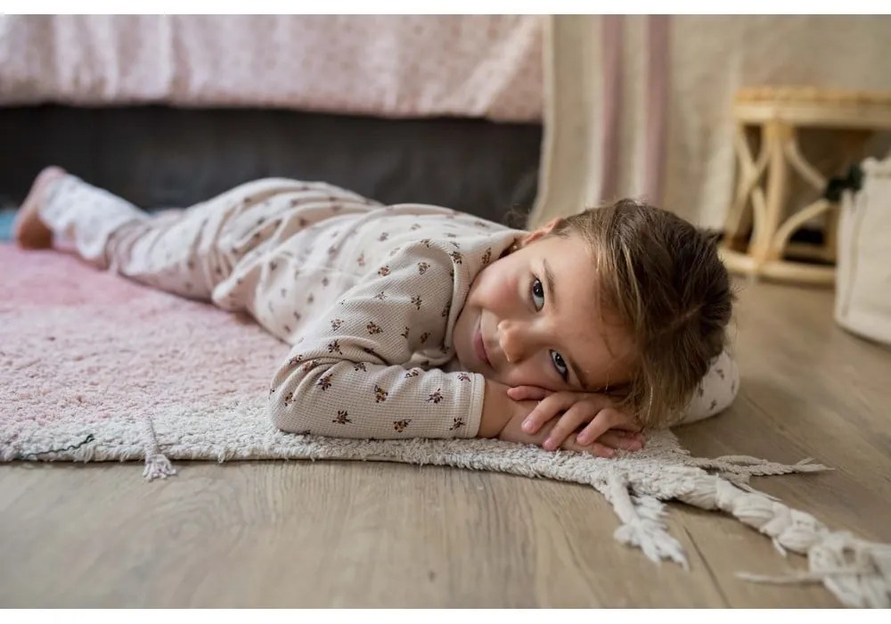 Rózsaszín mosható kézi szövésű pamut gyerek szőnyeg 100x150 cm Ramona the Radish – Lorena Canals