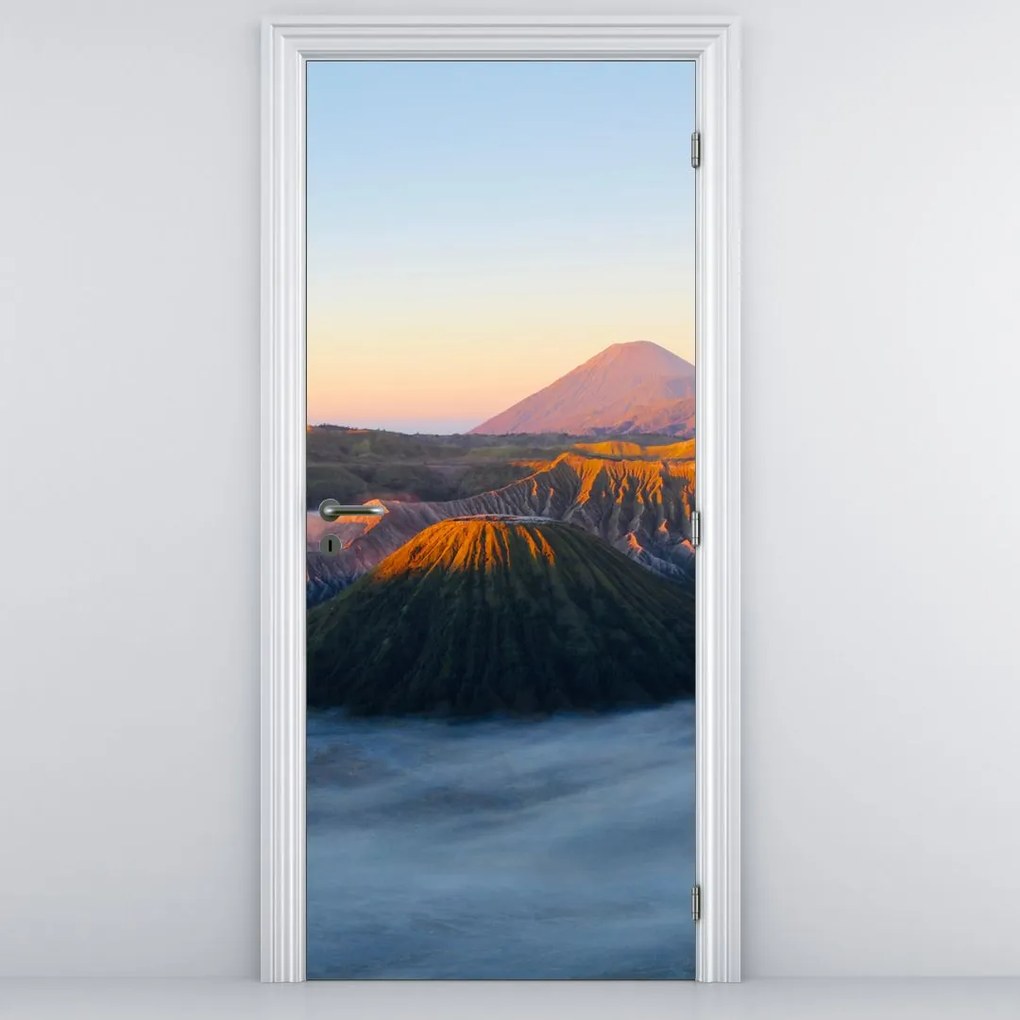 Fotótapéta ajtóra - Mount Bromo Indonéziában (95x205cm)
