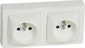 Oteo dupla aljzat 2x2P+Z Fehér Legrand 086076