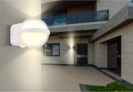 Globo 34157W Kültéri lámpa alumínium fehér matt, fém fehér matt, műanyag átlátszó, műanyag fehér, IP54, fényhatás 2 lencsével 2 irányban, SzxM: 105x110mm, Mélység: 130mm, tartozék: LED 12W 230V, 1511lm forrás, 1320lm kimenet, 3000K