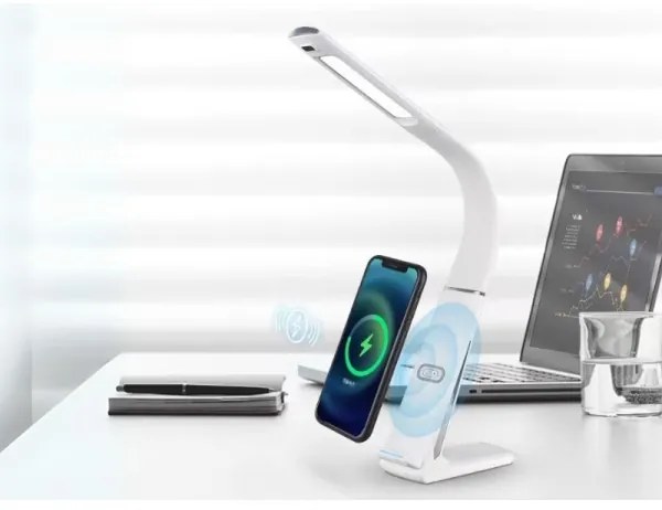 Fényerőszabályozható LED asztali lámpa LORD EVO LED/8W/230V, vezeték nélküli töltéssel, fehér