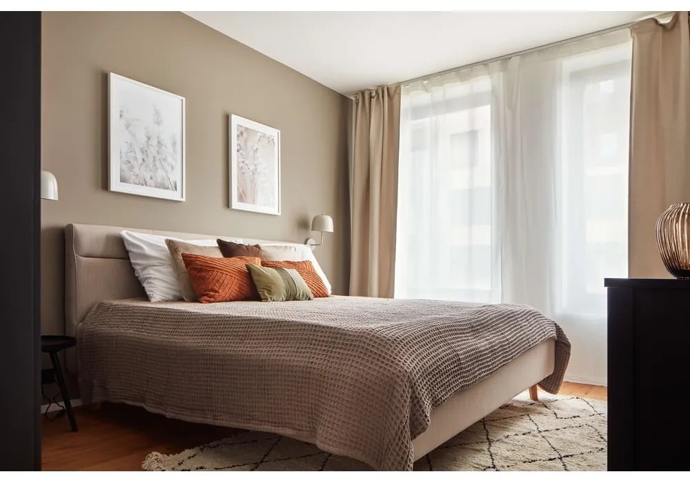 Bézs kárpitozott ágyneműtartós franciaágy ágyráccsal 180x200 cm Lotte – Meise Möbel