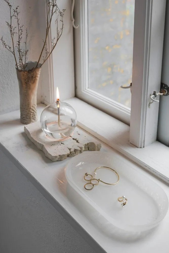 Üveg dekoratív tálca 14x25,5 cm Opal – Mette Ditmer Denmark