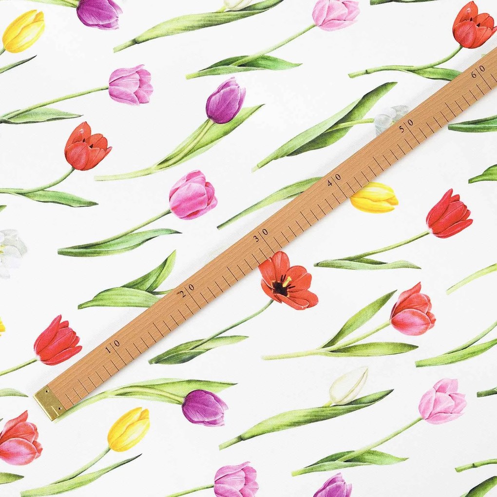 Goldea teflonos méteráru - színes tulipánok 160 cm