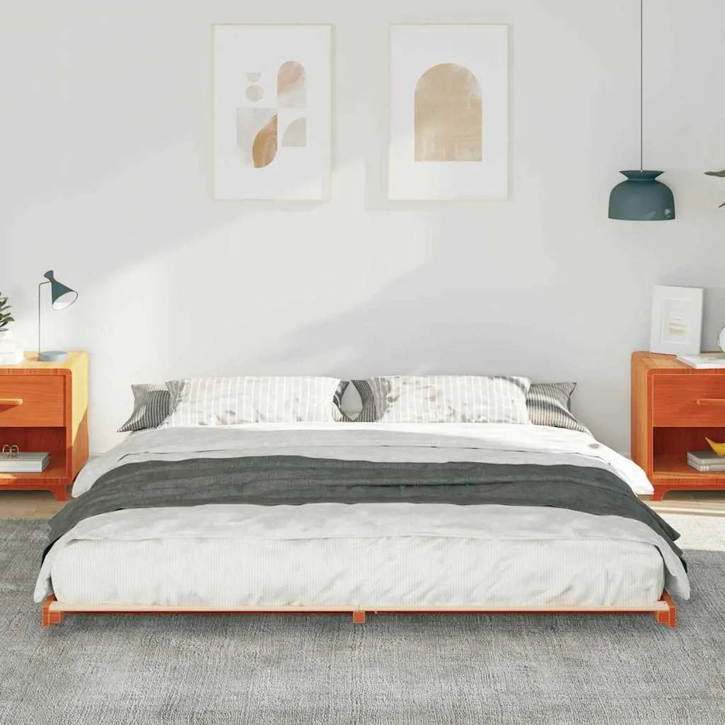 Földi ágykeret Viaszbarna 200 x 200 cm Tömör fenyőfa
