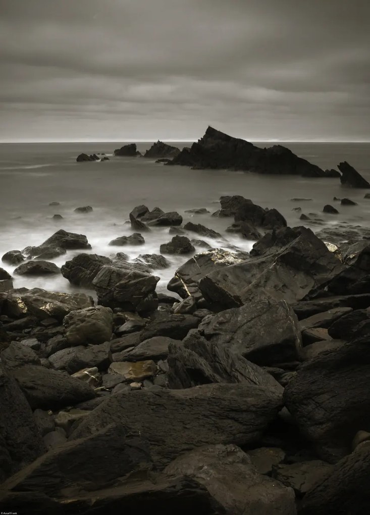 Poszter 39,5x55cm Sziklák a tengeren, Assaf Frank