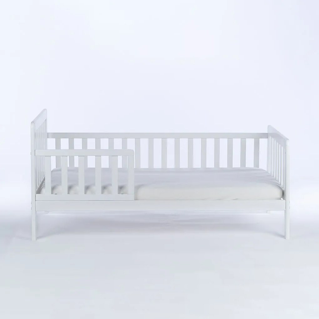Gyerekágy leesésgátlóval Drewex Nidum 140x70 cm fehér