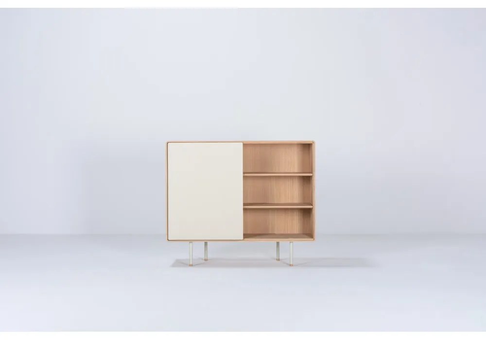 Fehér-natúr színű tölgyfa alacsony komód 118x100 cm Fina – Gazzda