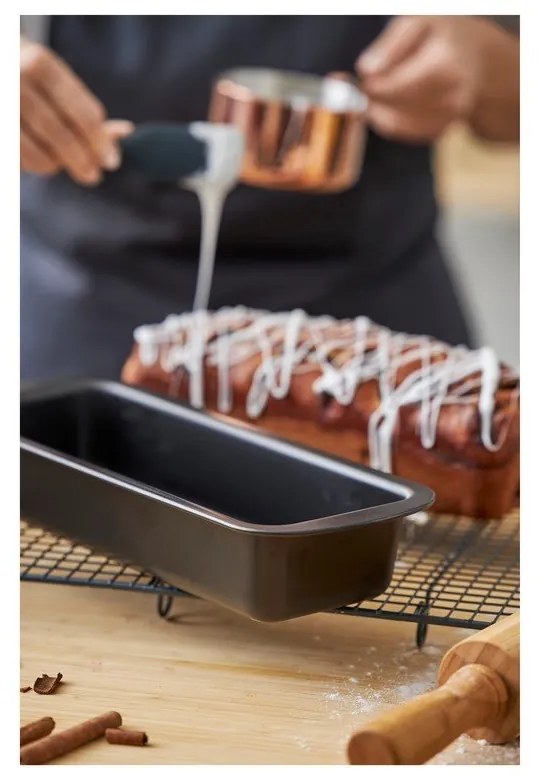 Acél sütőforma kenyérhez 13,5x35 cm Latte – Blomsterbergs