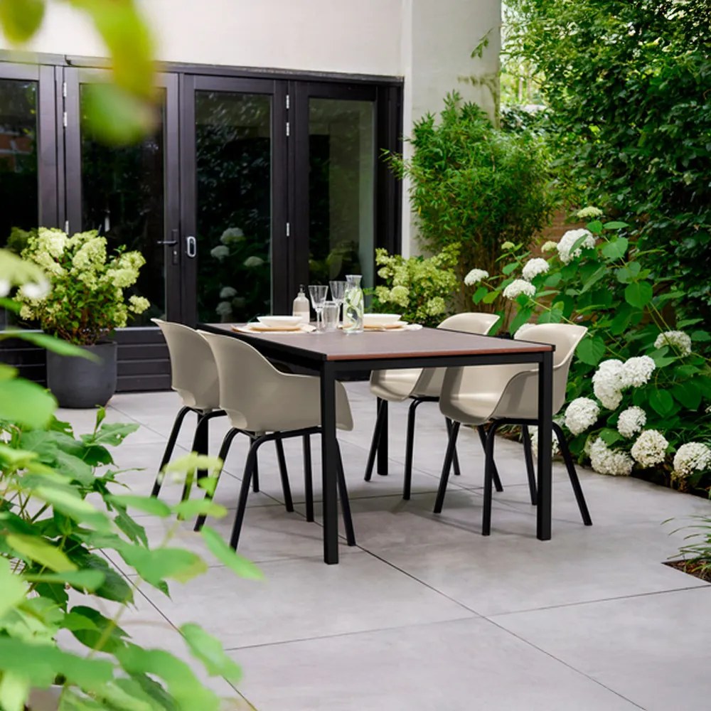 Porto 200 műanyag kerti asztal