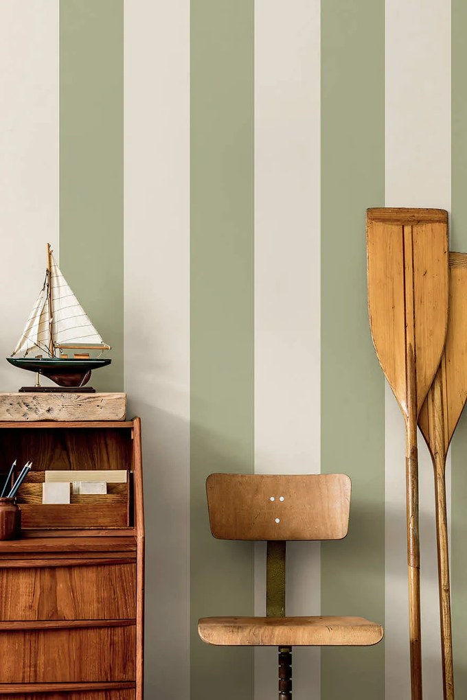 Holden Decor Wanderlust Cordelia Stripe zöld csíkos vlies tapéta – 92103