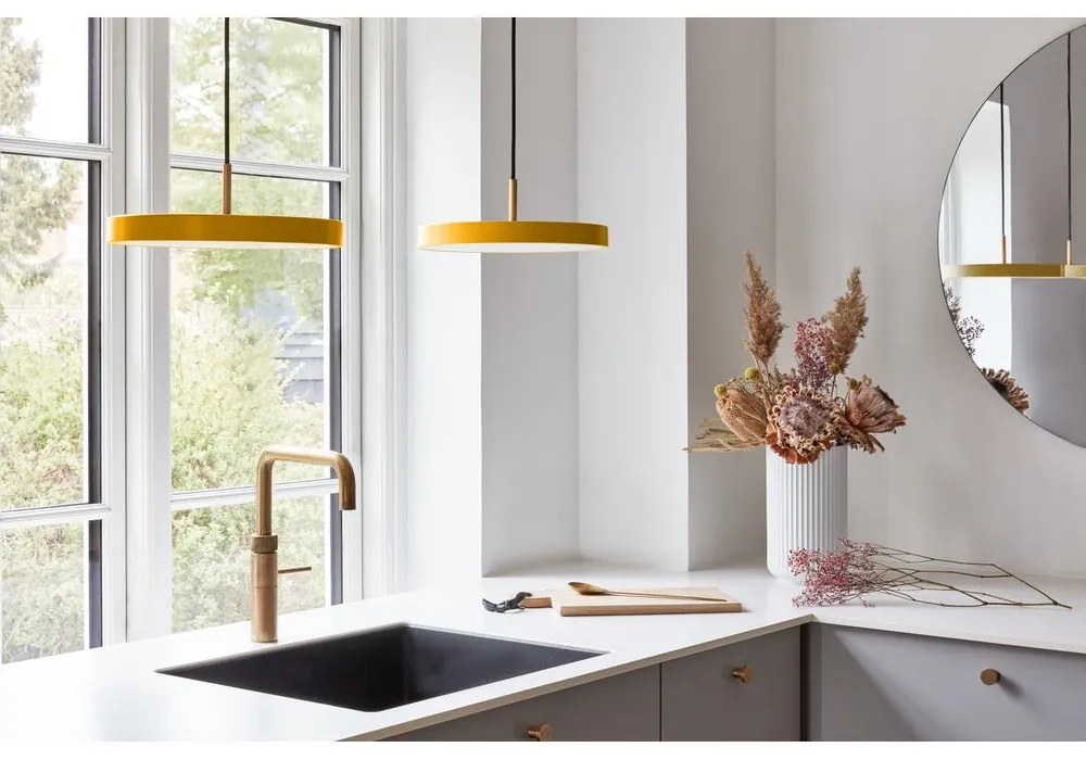 Sárga LED függőlámpa fém búrával ø 31 cm Asteria Mini – UMAGE