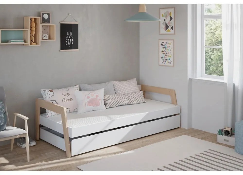 Fehér-natúr színű borovi fenyő gyerekágy kihúzható pótággyal 90x200 cm Carrie – Marckeric