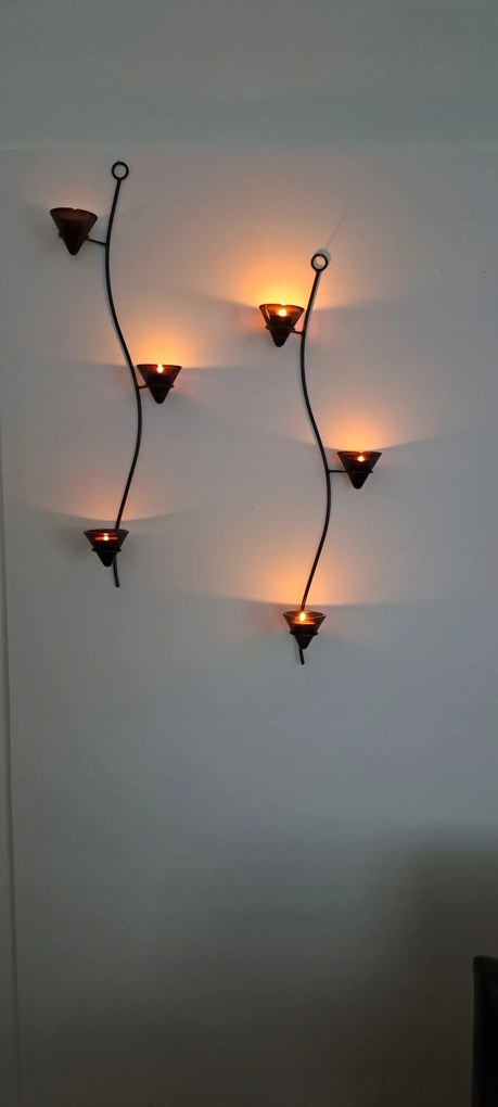 Falra szerelhető gyertyatartó teamécsesekhez