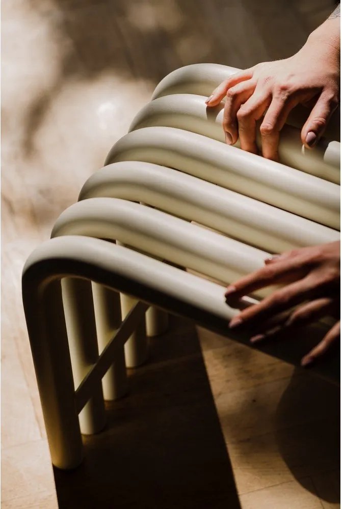 Bézs fém kerti szék Nokk – noo.ma