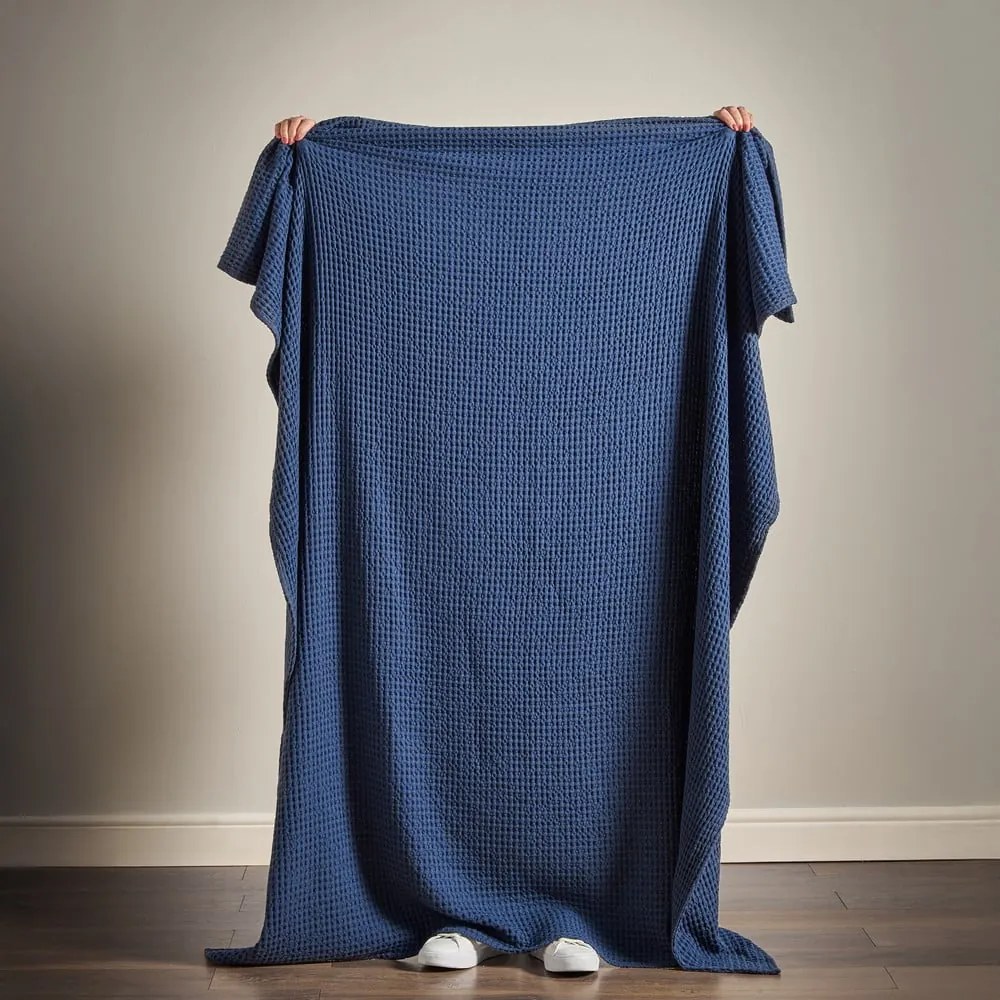 Sötétkék pamut takaró 150x200 cm Jaipur Chunky Waffle – Pineapple Elephant