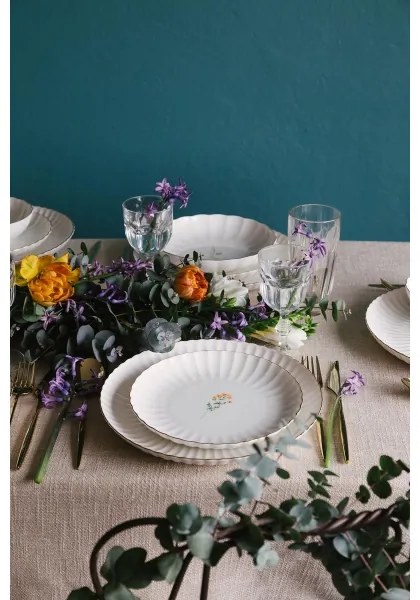 27 darabos porcelán étkészlet, fehér/arany