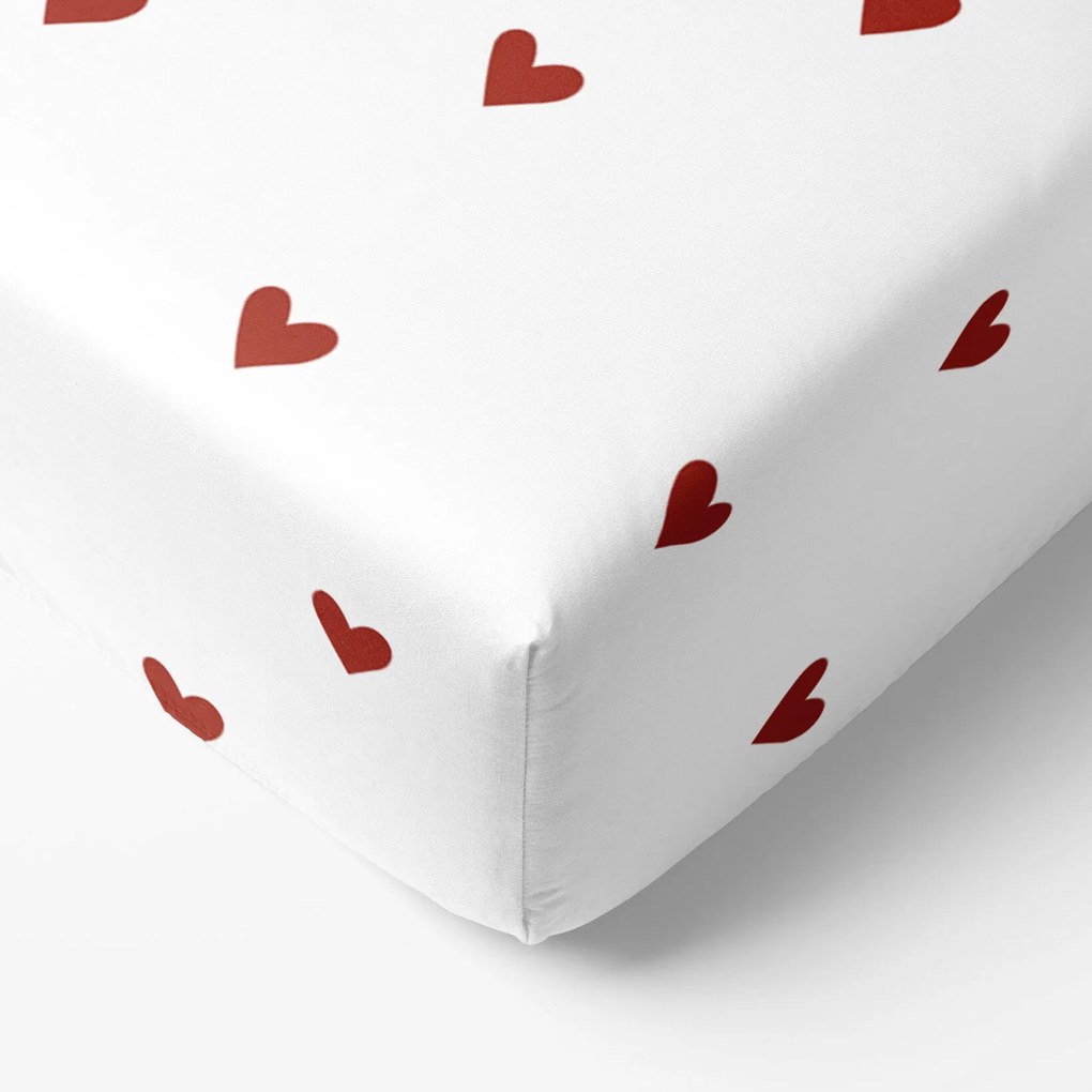Goldea pamut körgumis lepedő - piros szívecskék, fehér alapon 80 x 160 cm