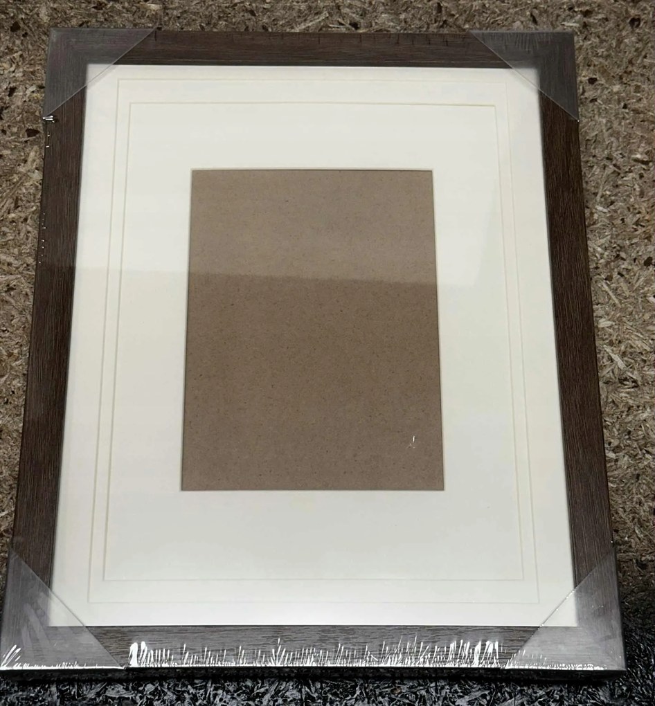 Gyerek képzőművészeti képkeret A4, elölről nyitható, 35 x 29 cm