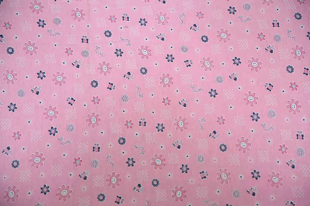 Mintás óvodai lepedő 135 x 60 cm
