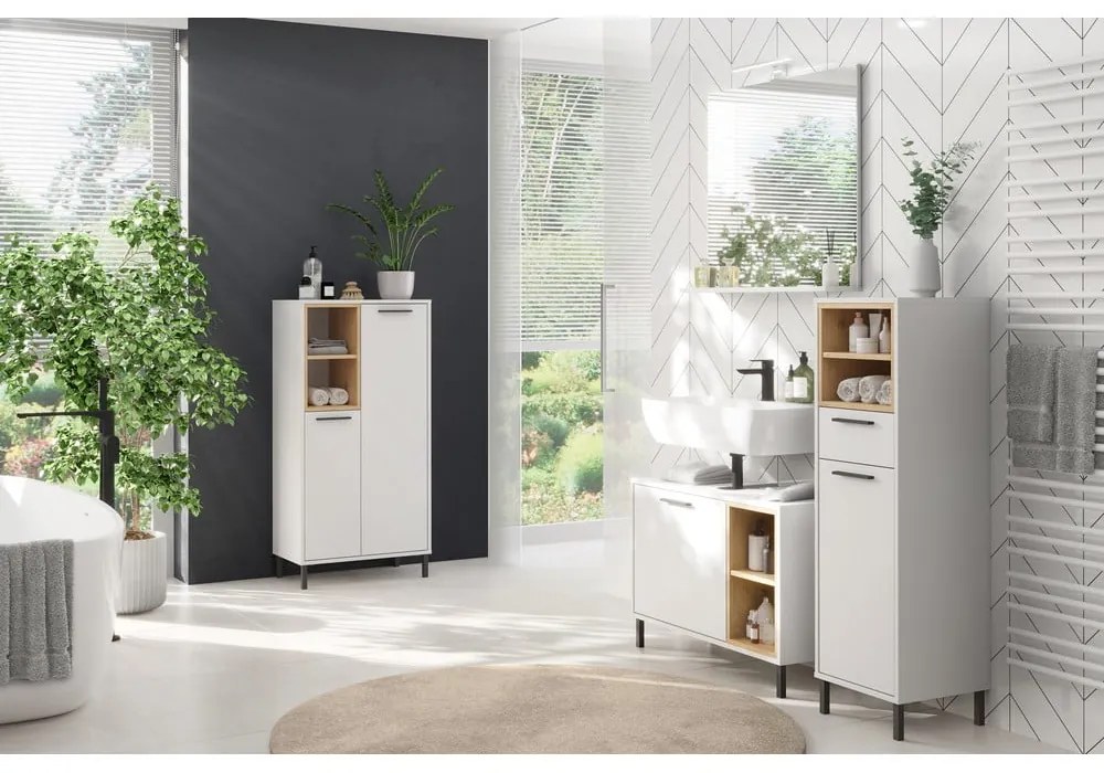 Fehér magas fürdőszoba szekrény tölgyfa dekorral 34x118 cm Loria - Germania