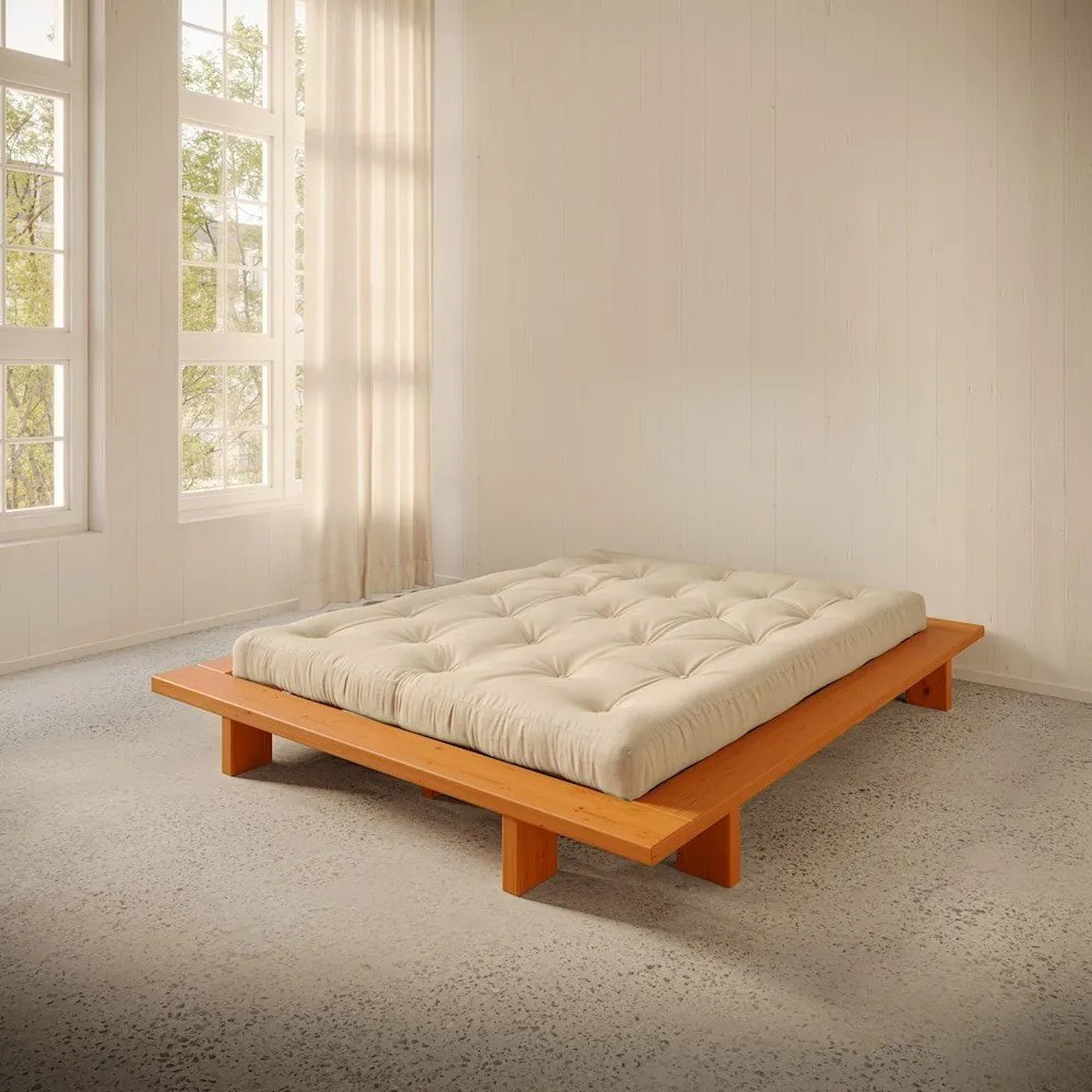 Narancssárga borovi fenyő franciaágy ágytámla nélkül, ágyráccsal 180x200 cm Japan – Karup Design