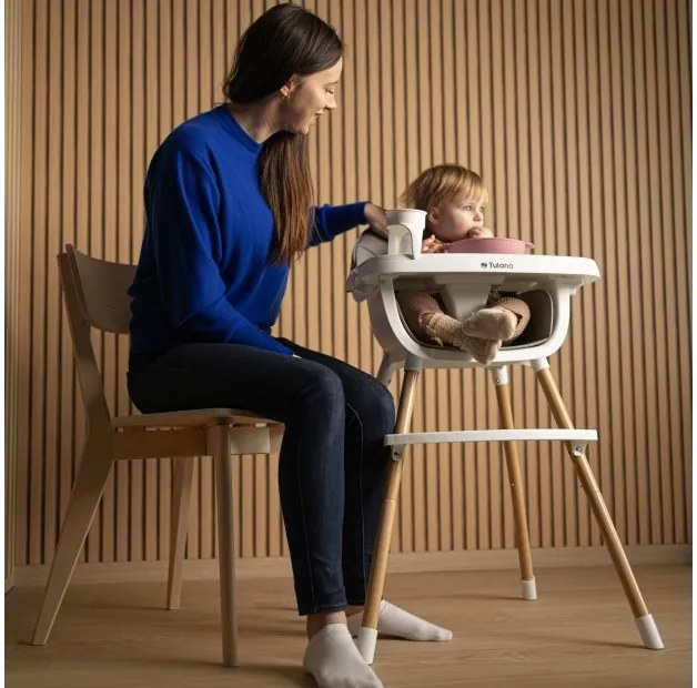 Etetőszék gyerekeknek lábtartóval, 3 éves korig, szürke