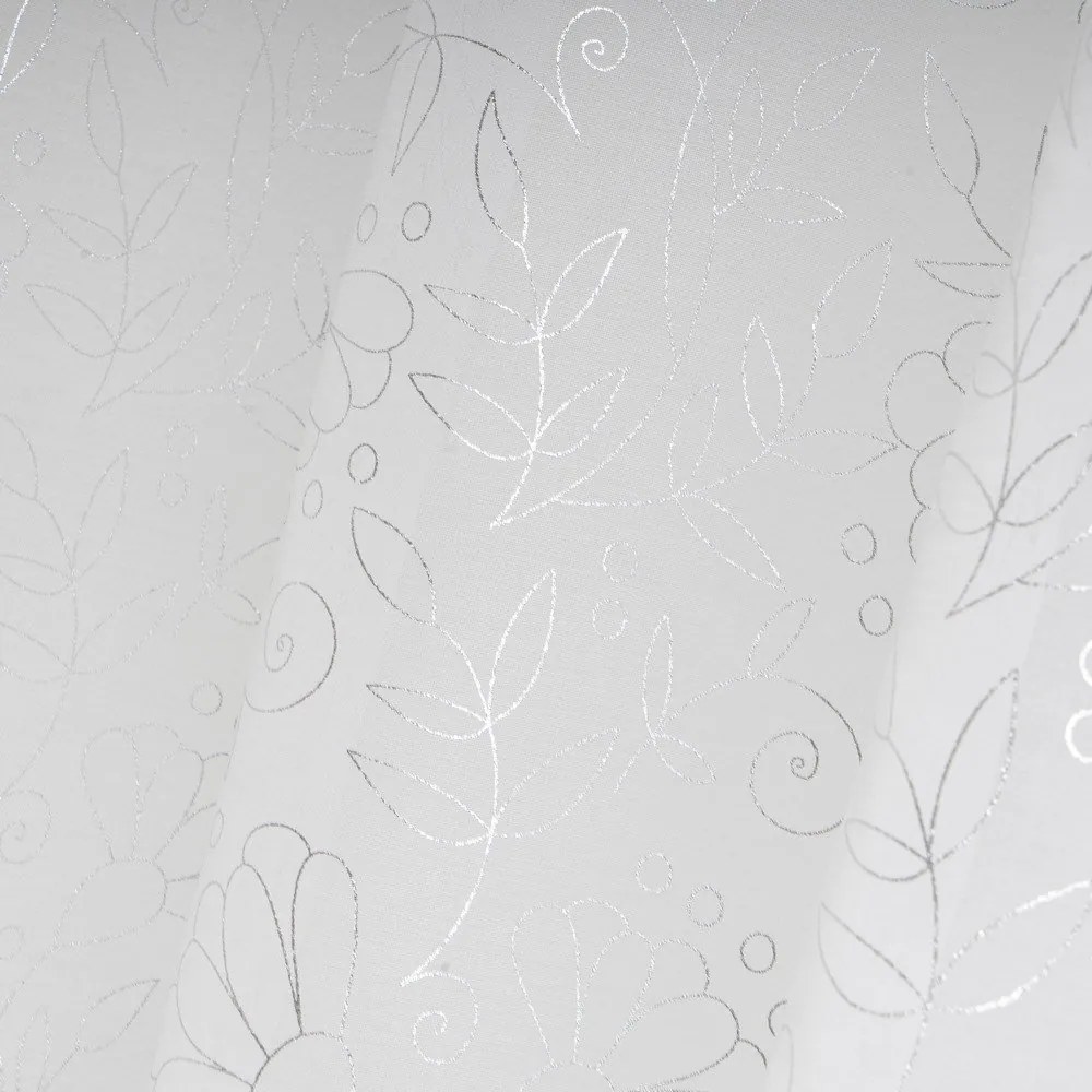 Fehér-ezüstszínű fényáteresztő függöny 140x260 cm Pucka – Casa Selección