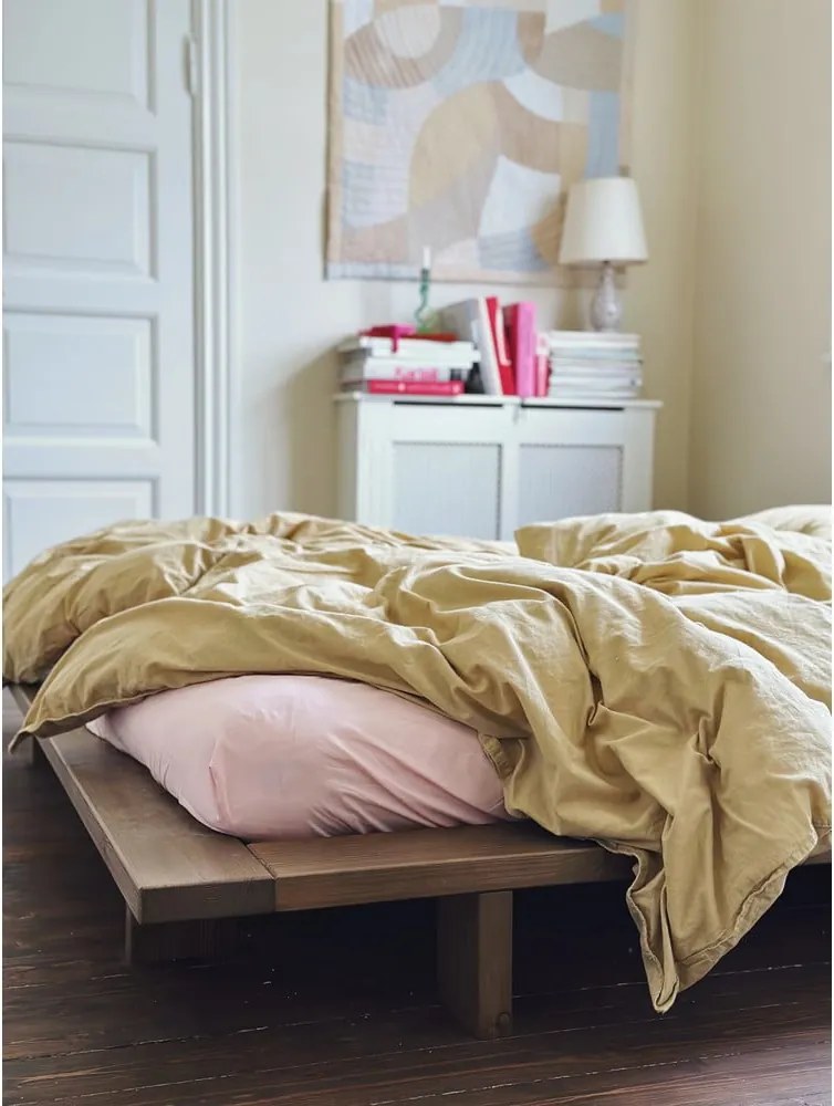 Barna borovi fenyő egyszemélyes ágy ágyráccsal 90x200 cm Japan – Karup Design