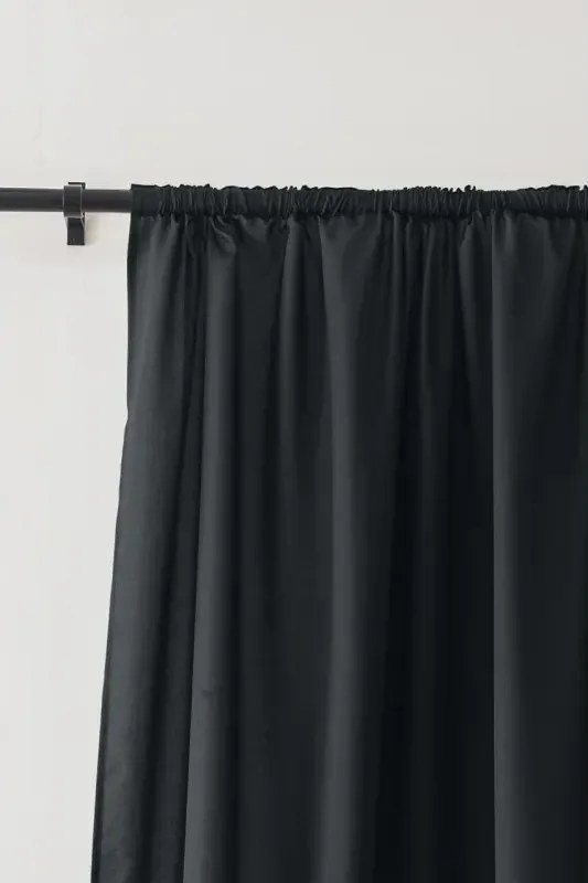 Függöny OXFORD LIGHT 140x250 cm, fekete Felfüggesztés: Hullámos sínszalag