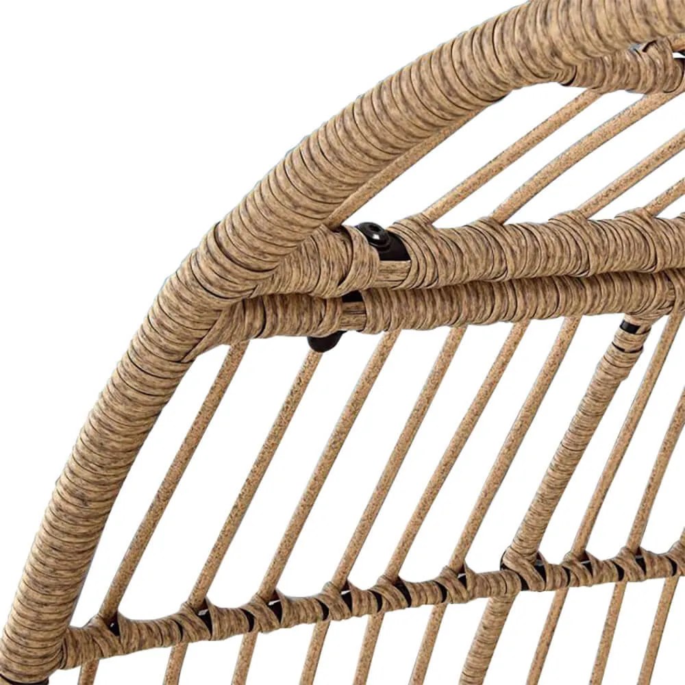 Fonott fotel párnával