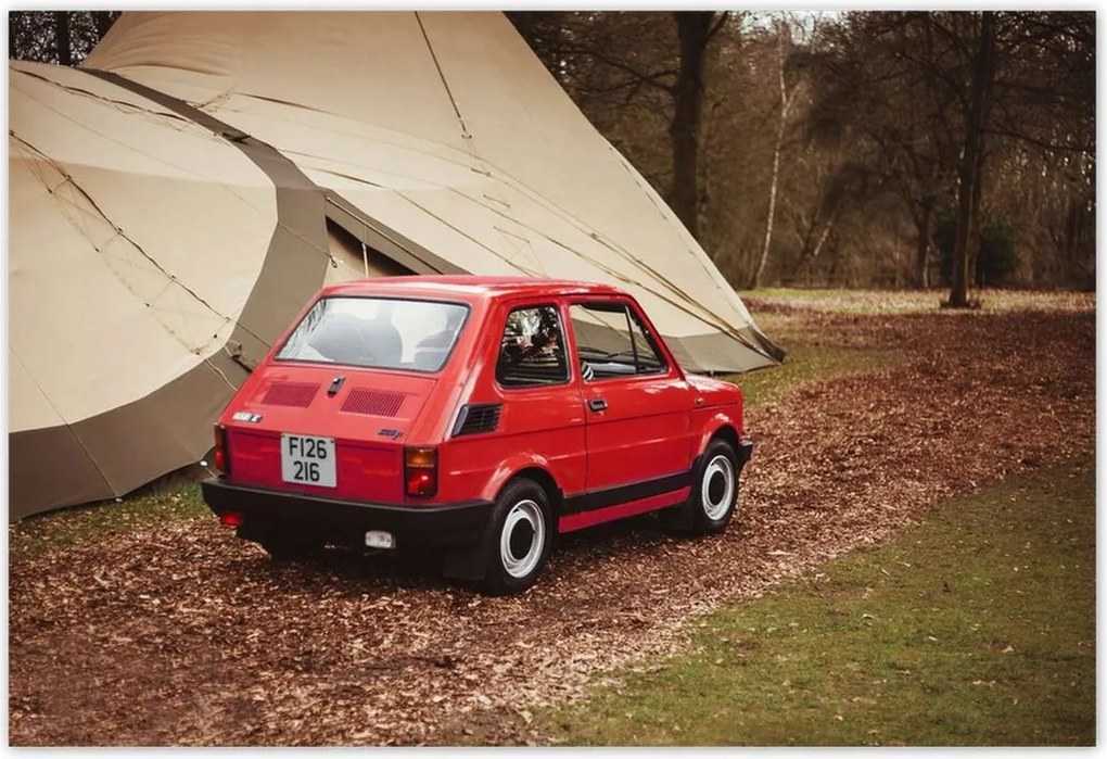 Poszterek 155x105 Piros kisautó Fiat 126p