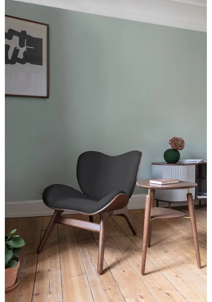 Bézs fotel A Conversation Piece – UMAGE