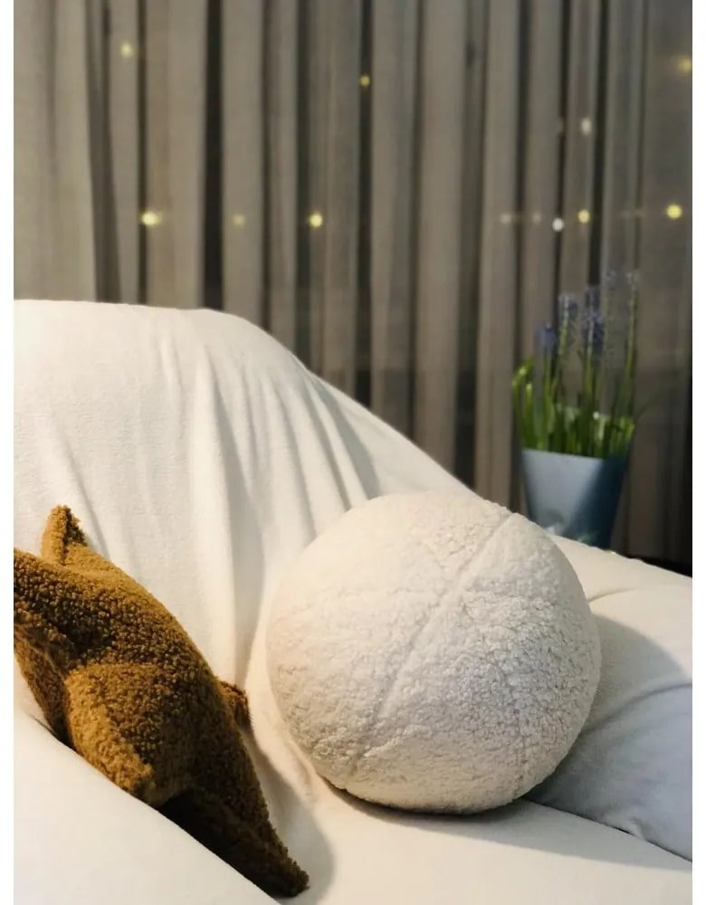 Krémszínű buklé párna gyerek kanapéhoz Ball – Wigiwama