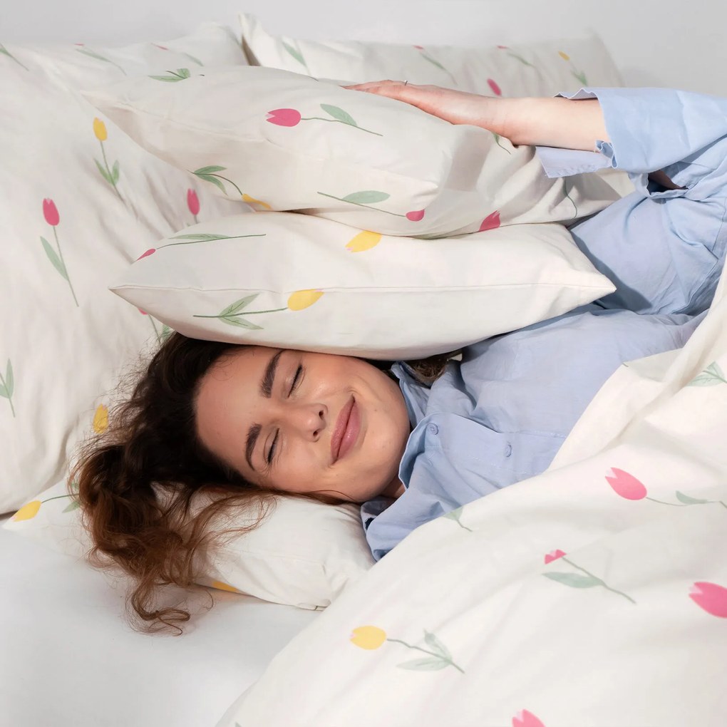 Goldea pamut párnahuzat - tulipánok 50 x 70 cm