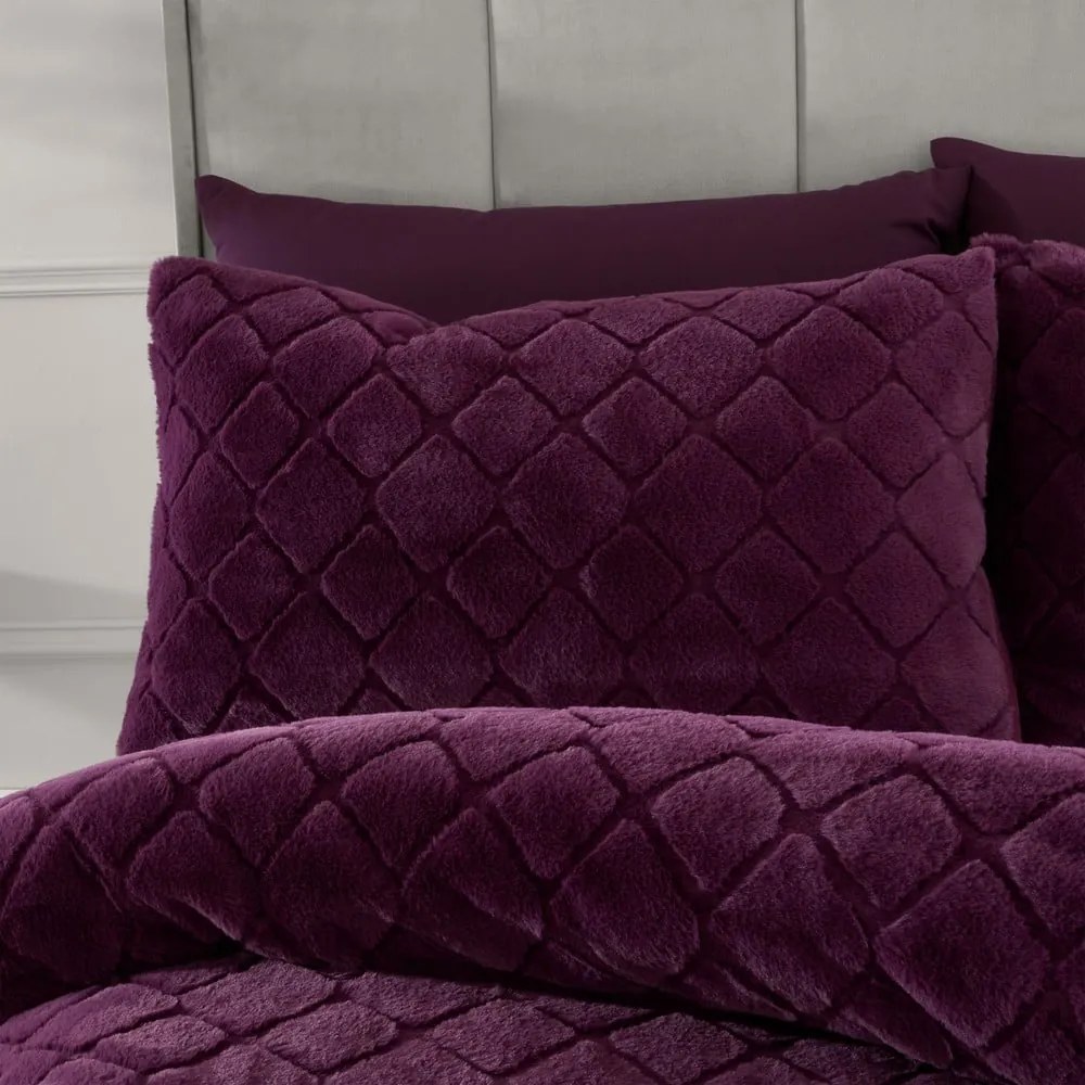 Black Friday - Borvörös kétszemélyes mikroplüss ágyneműhuzat 200x200 cm Cosy Diamond – Catherine Lansfield