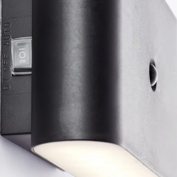 Brilliant XINO LED/3W/5V IP44 kültéri töltős fali lámpa szenzorral