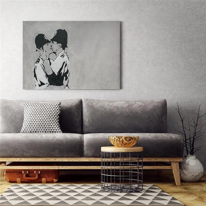 Gario Vászonkép Csókolózó rendorök, Banksy falfestmény Méret: 100 x 70 cm