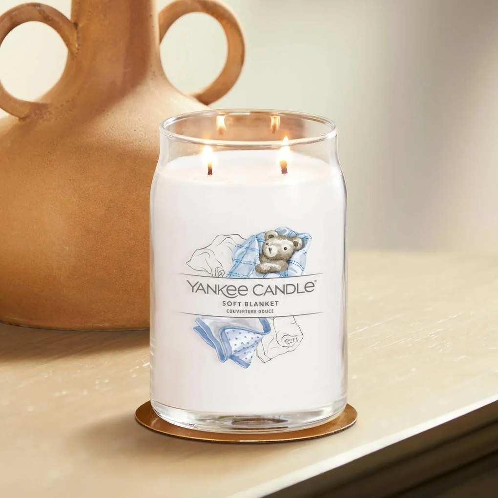 Yankee Candle Signature Soft Blanket illatgyertya,nagy, 567 g, L