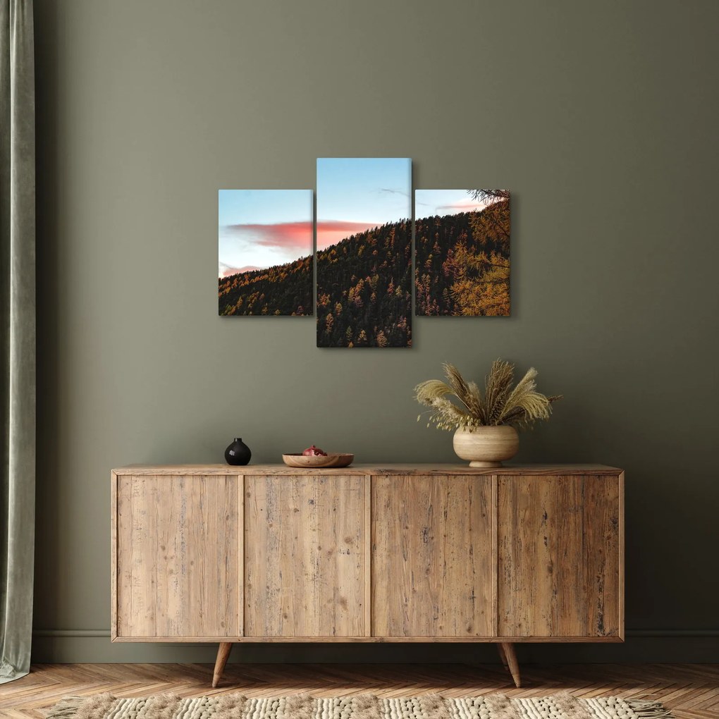 Kép a domb fölött (90x60 cm)